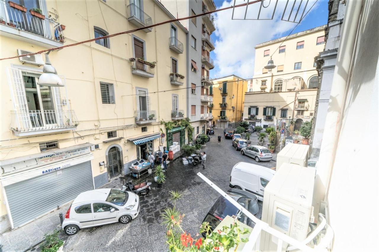 Real Chiaia Apartment Napoli Exterior foto